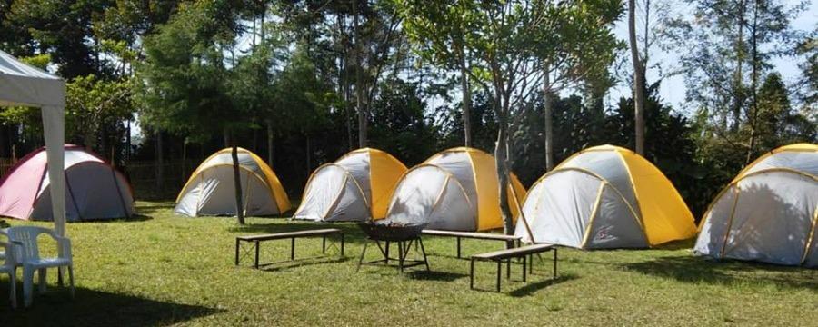 Papandayan Camping Ground Hotell Cileuleuy Exteriör bild