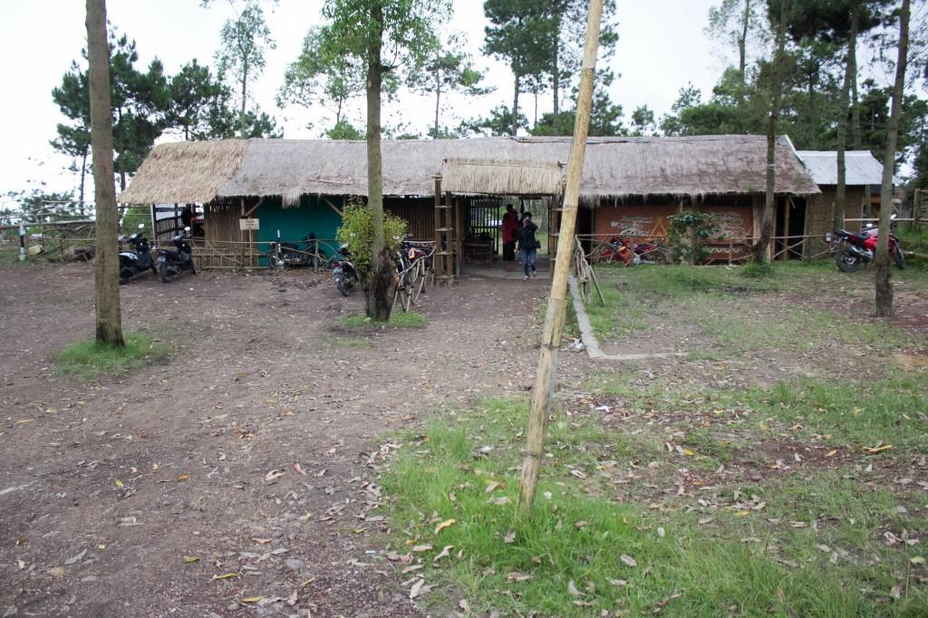 Papandayan Camping Ground Hotell Cileuleuy Exteriör bild