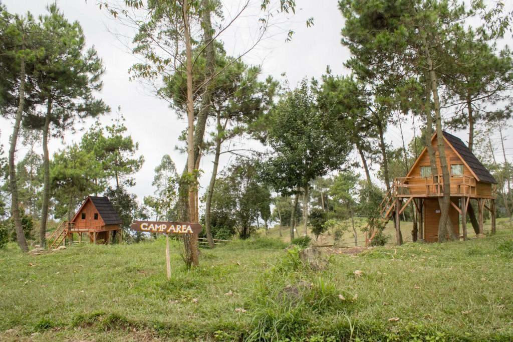 Papandayan Camping Ground Hotell Cileuleuy Exteriör bild